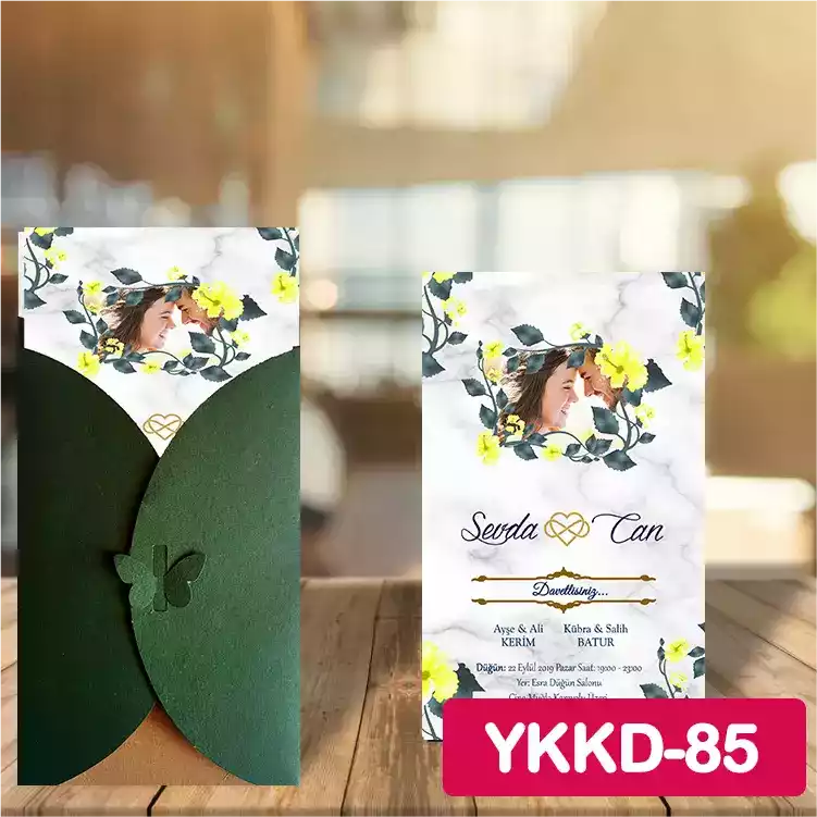 ozen-davetiye-Düğün Davetiyesi - Yeşil Kelebekli Kraft Zarflı Davetiye Model No:85
